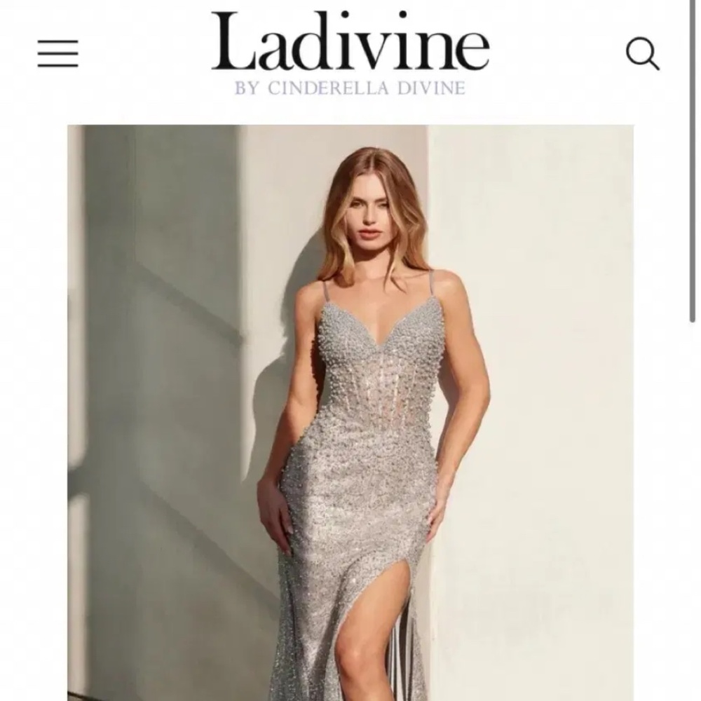 Ladivine CC8801 prom dress